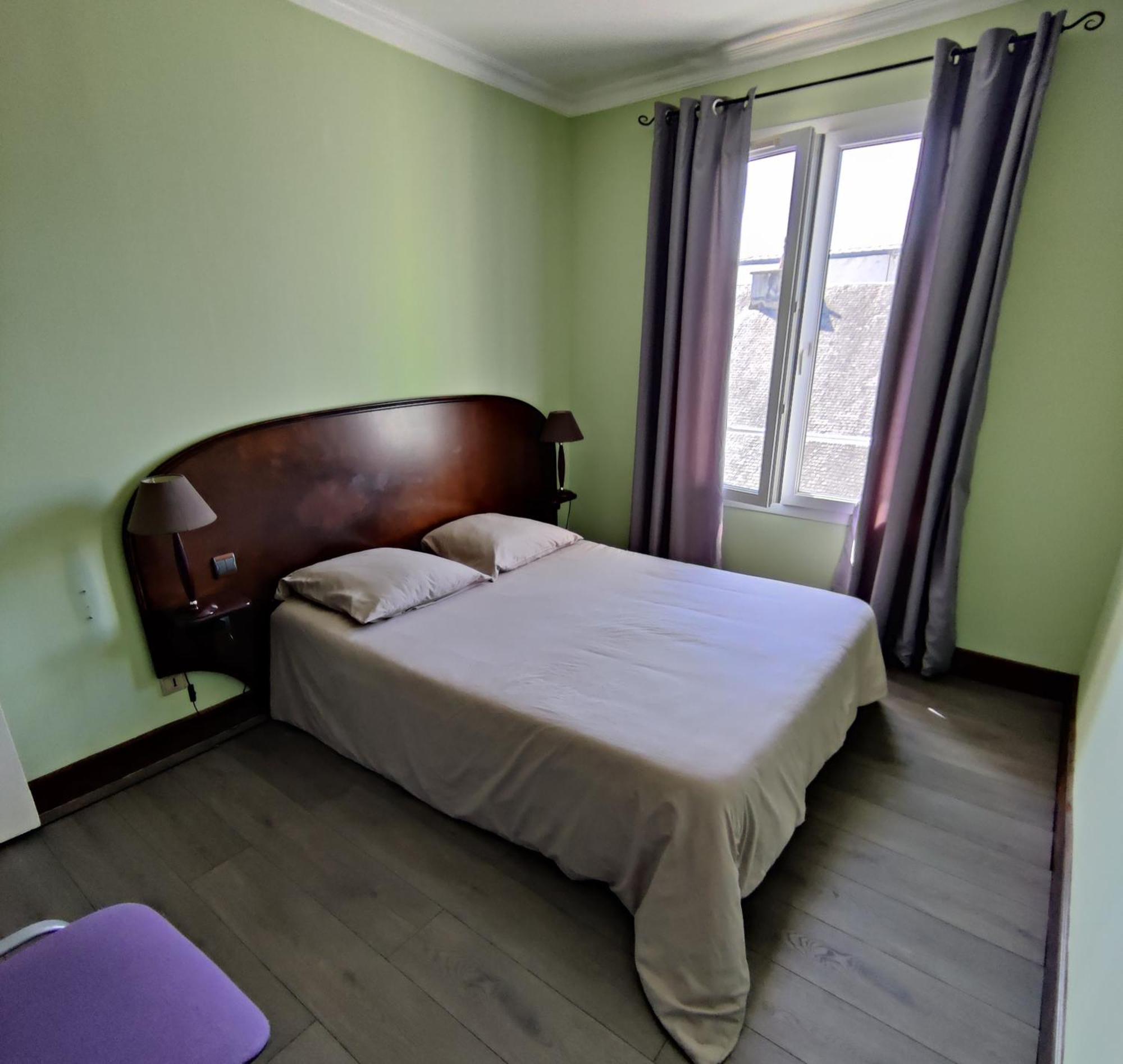 Hotel Saint - Pierre Villedieu-les-Poëles Zewnętrze zdjęcie