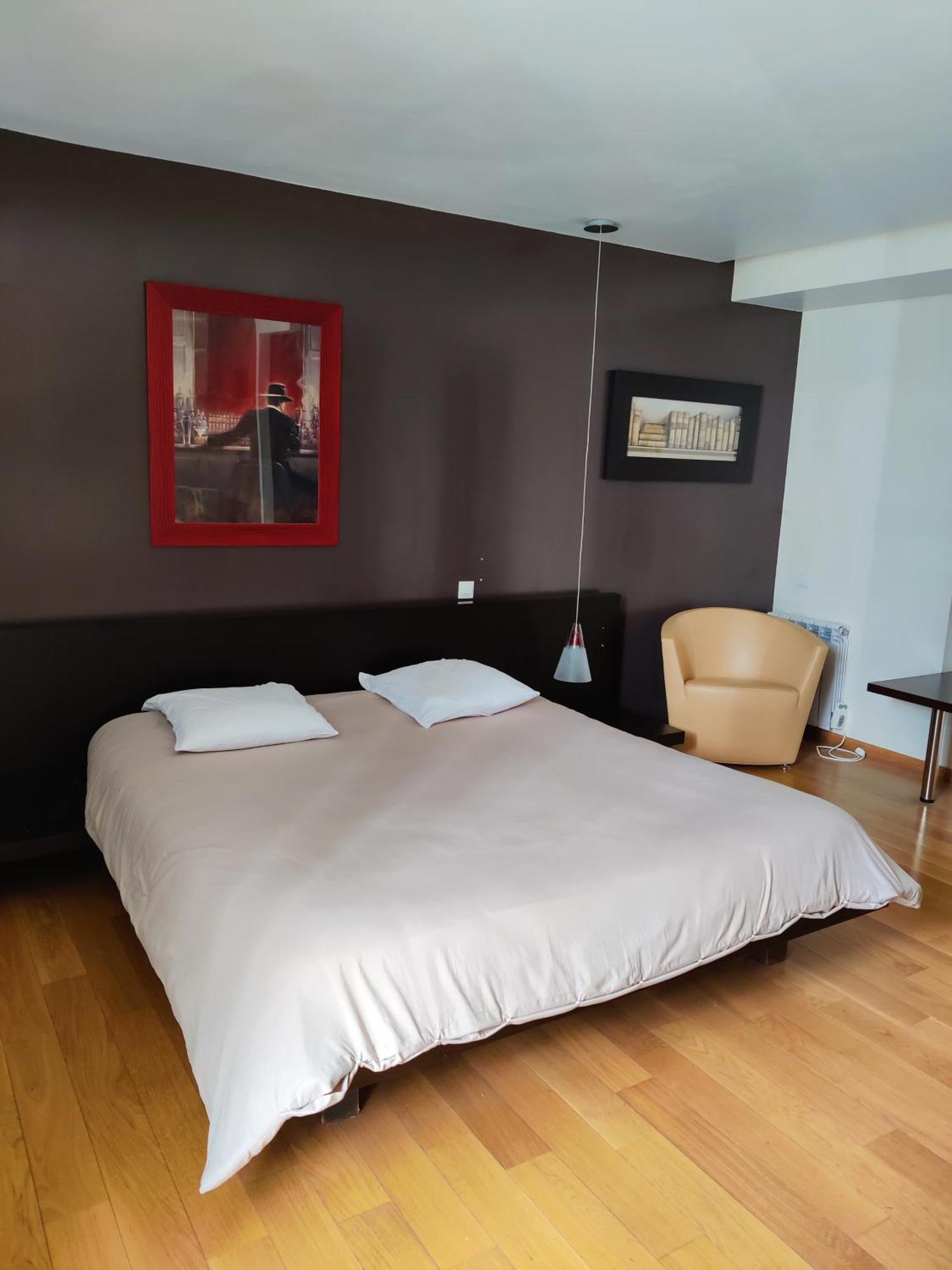 Hotel Saint - Pierre Villedieu-les-Poëles Zewnętrze zdjęcie